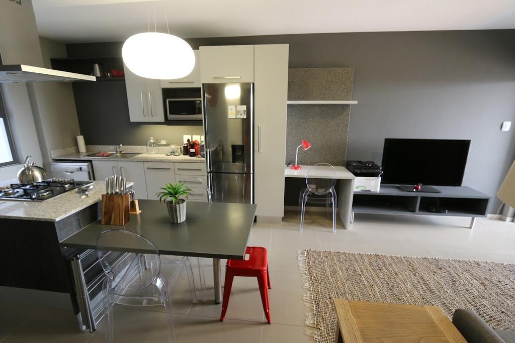The Hub Apartments Johannesburg Exterior photo