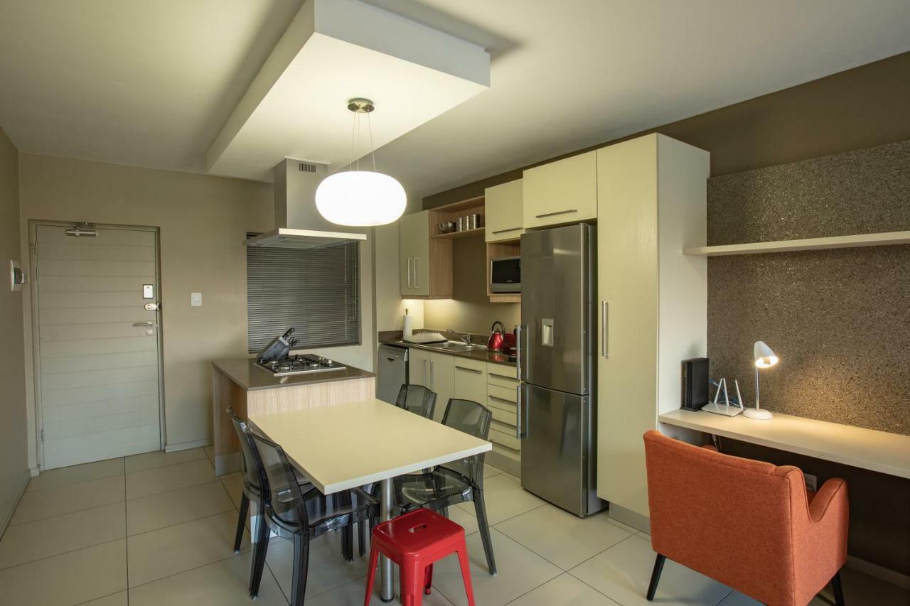 The Hub Apartments Johannesburg Exterior photo
