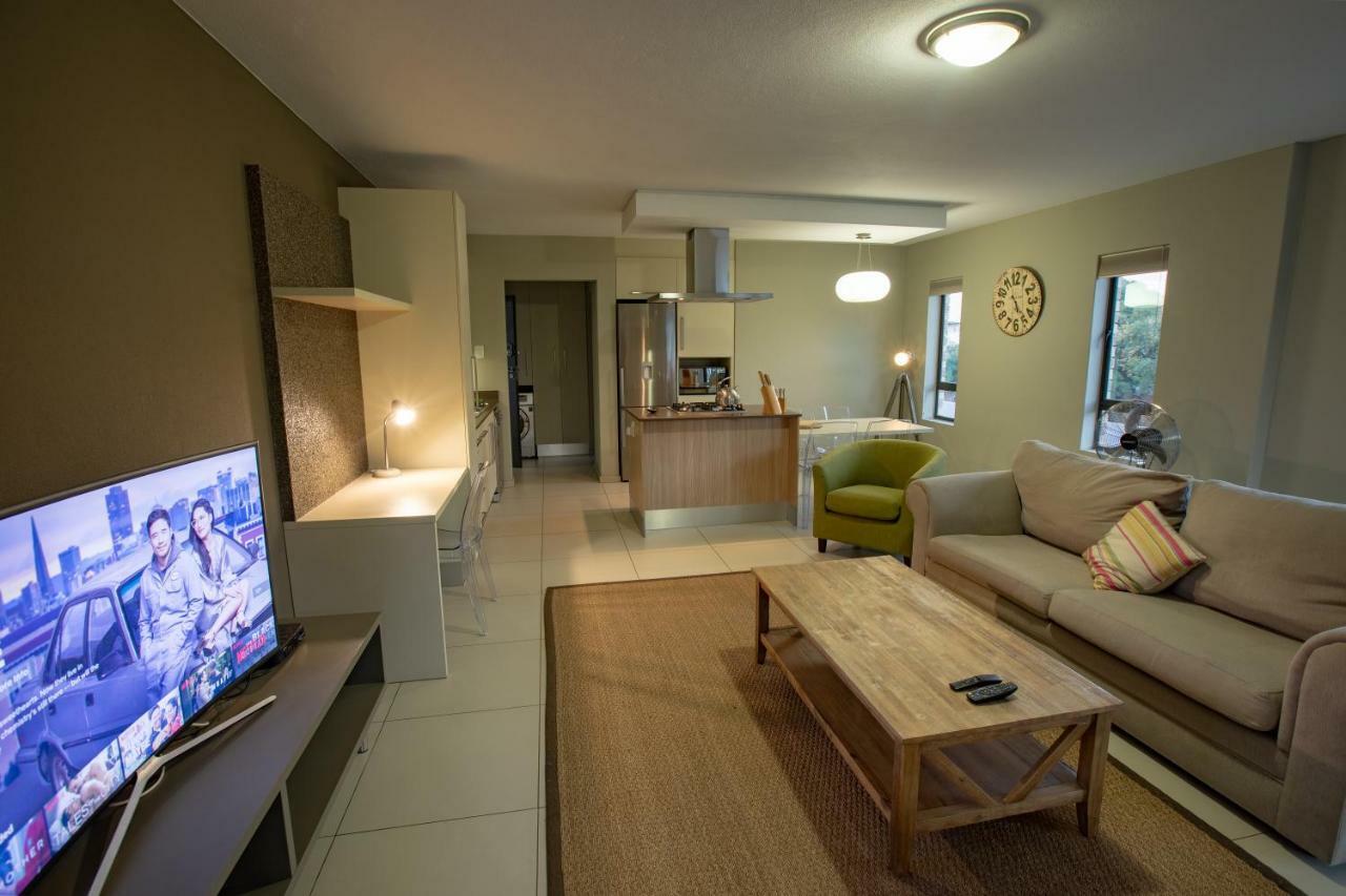 The Hub Apartments Johannesburg Exterior photo