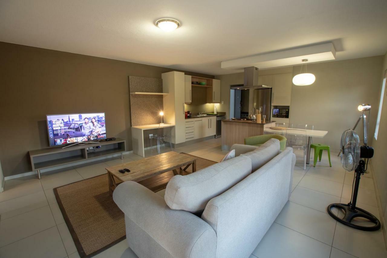 The Hub Apartments Johannesburg Exterior photo
